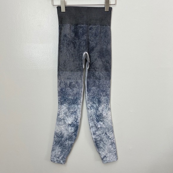 Lululemon Ebb To Train Tight‎ wash Size 2 - Picture 1 of 4